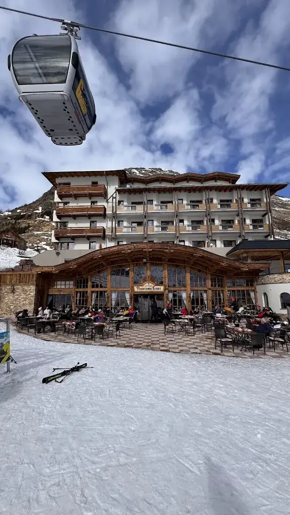 Denis_Panorama Tenne Hotel Almhof_Galtür_recensione