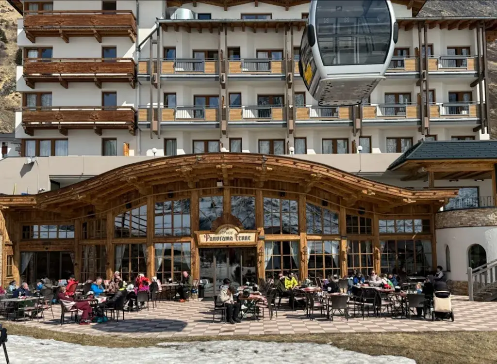 Holger Klemz_Panorama Tenne Hotel Almhof_Galtür_recensione