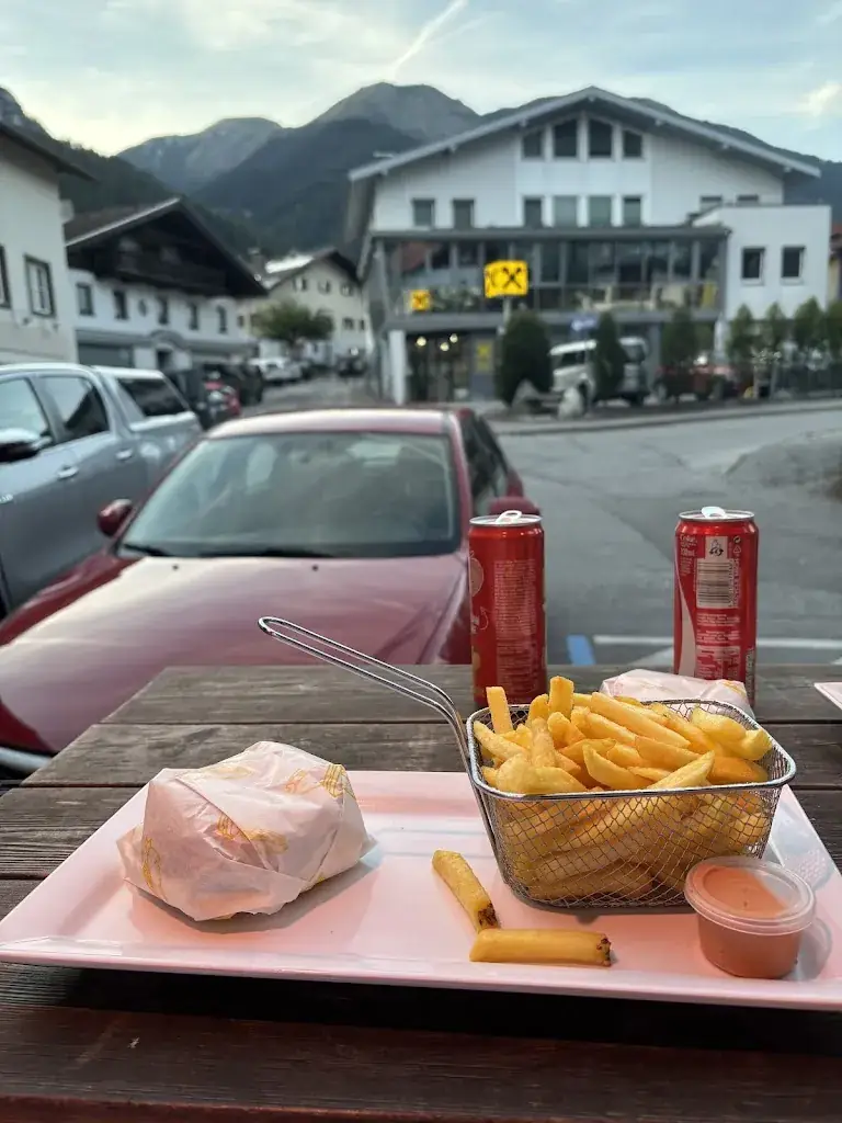 HELLIS FOOD & MORE_Fulpmes_slider_image_3