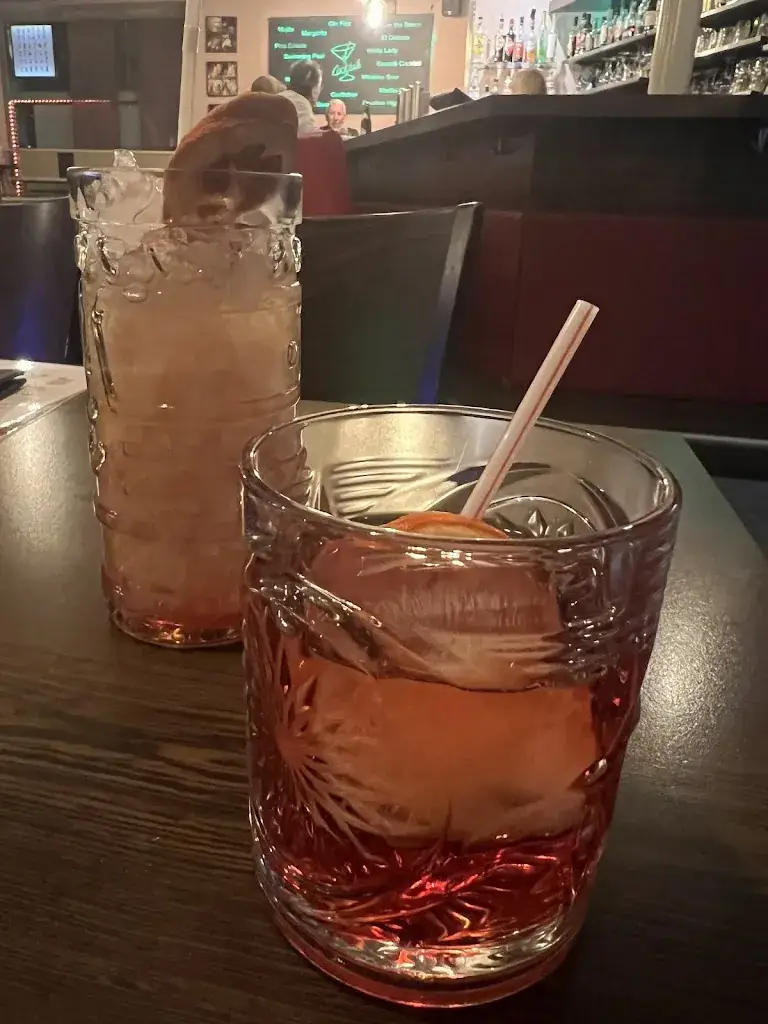 Katya Bobova_Cafe - Bar CARAMBA_Fulpmes_avis