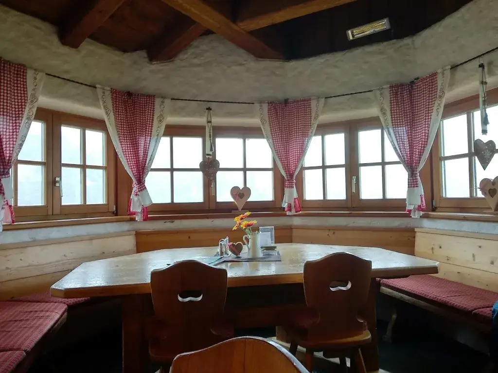 Sennjochhütte 2240m ristorante a Fulpmes