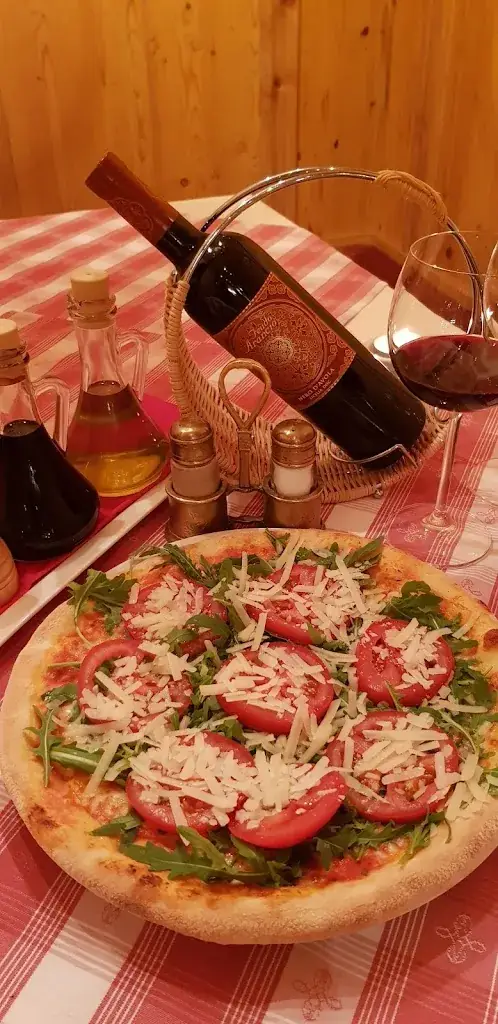 Restaurant Tyrol Cafe_Fulpmes_slider_image_2