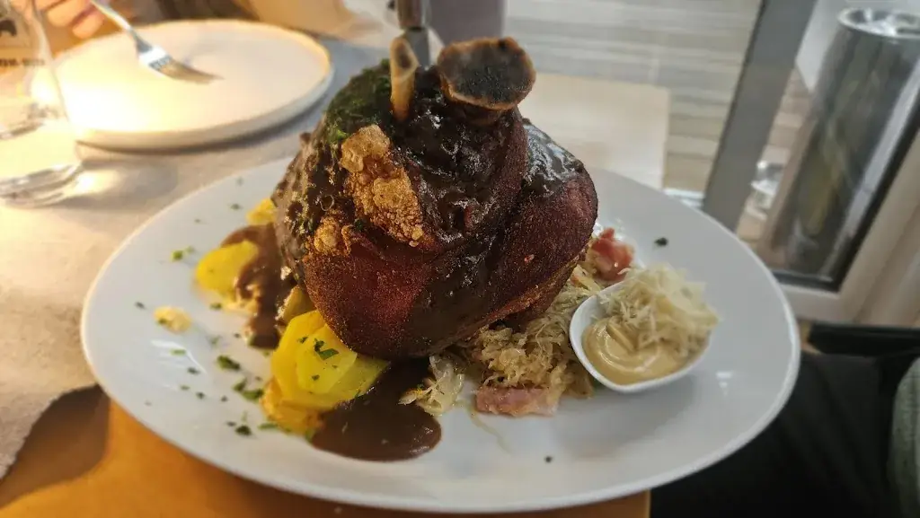 Jeffrey van Heck_SpitzBua Restaurant und Bar_Gerlosberg_review