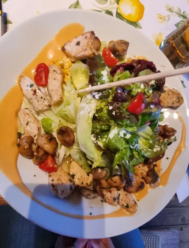 Natalie Reißenegger_Isskogelstüberl - Cafe - Restaurant - Pizzeria_Gerlos_review