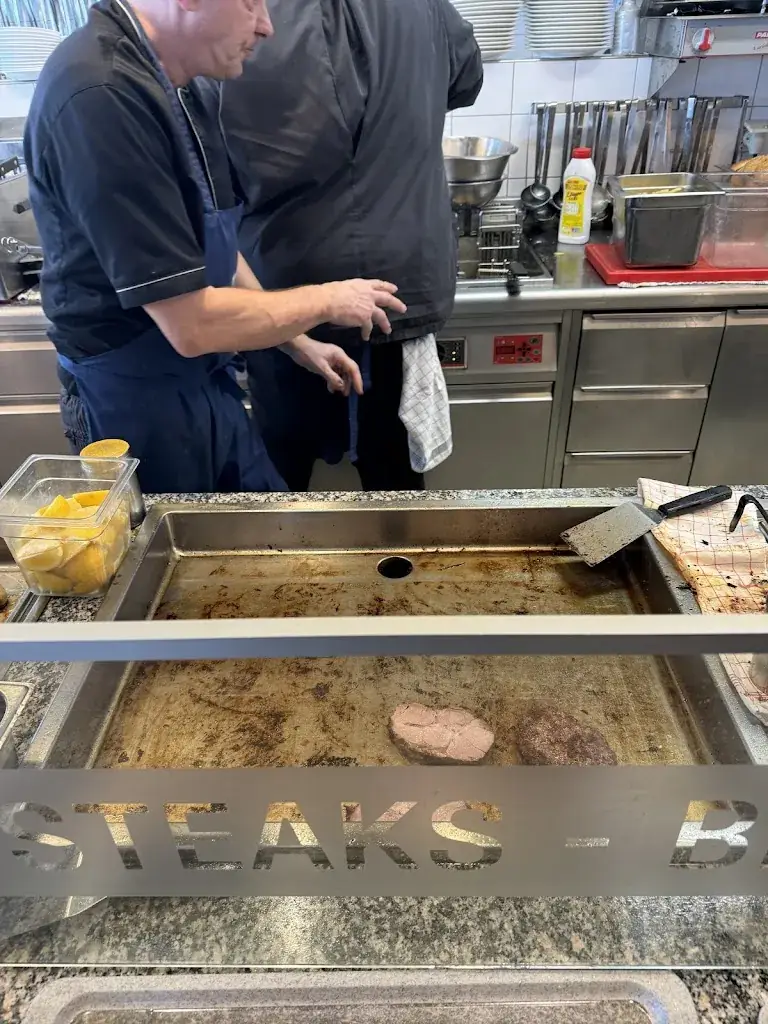 Zhang Bo_Arena Center Restaurant_Gerlos_review