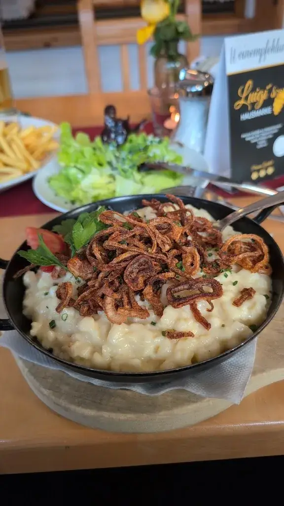 Maud Witte_Restaurant - Pizzeria Tanzcafe_Gerlos_avis