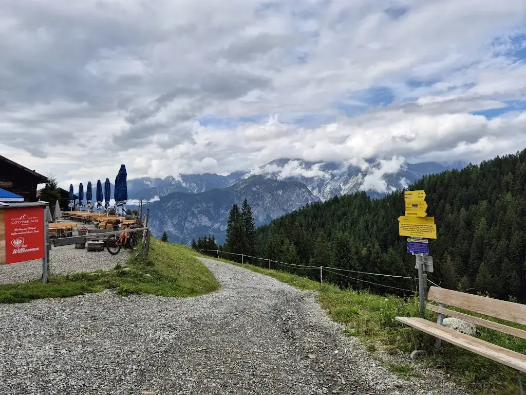 Rachel Hunter_Götzner Alm_Götzens_review