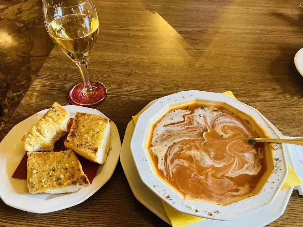 viraj dali_Restaurant Burgschenke_Grän_review