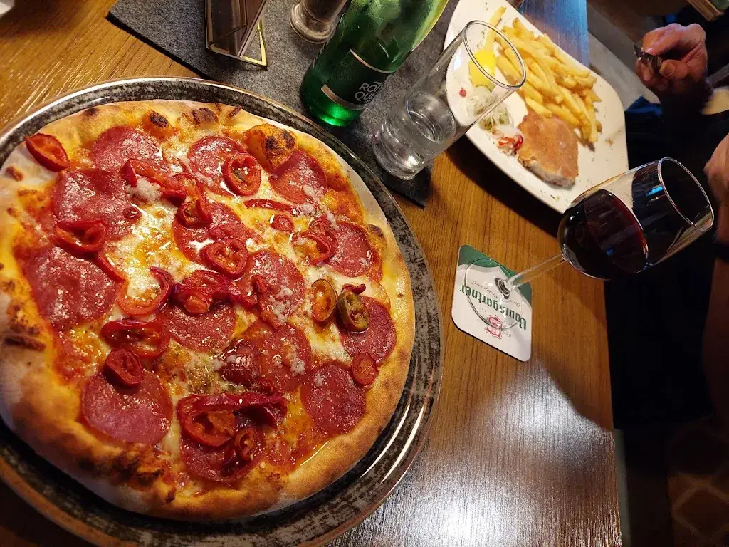 Restaurant Pizzeria Zum Achtal Wirt_Grän_slider_image_3