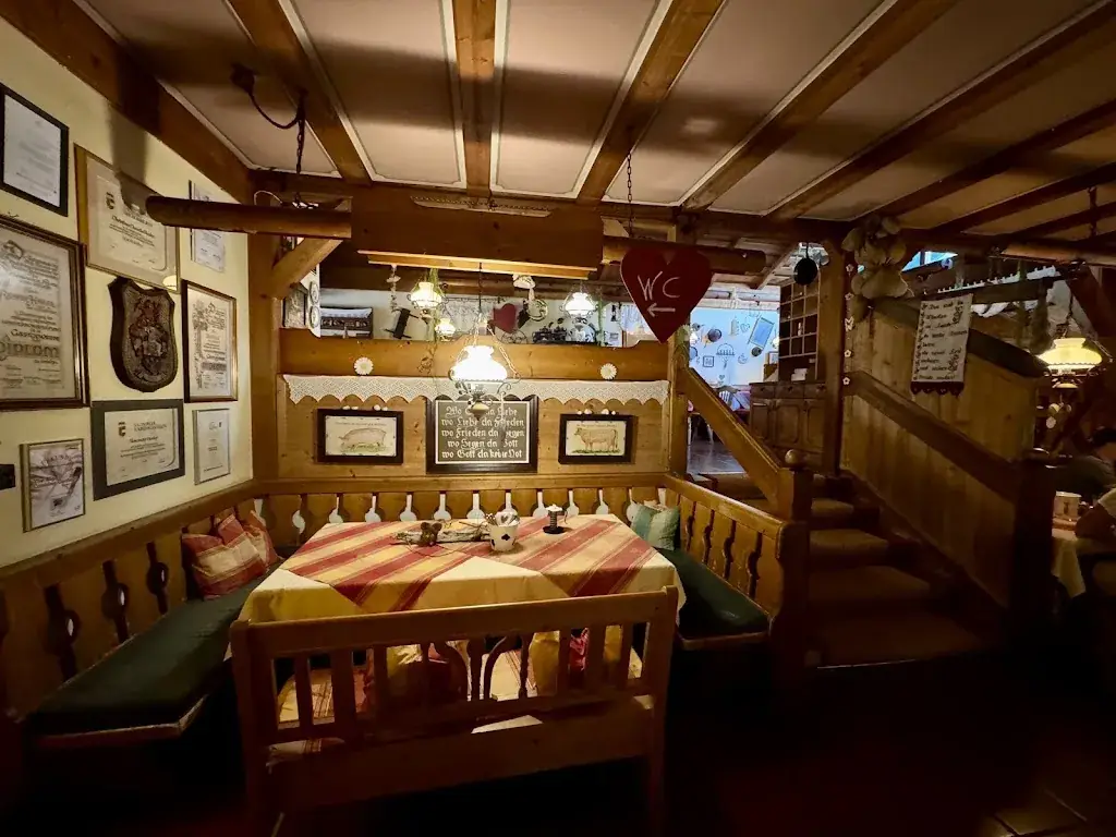 CrazyB0_Restaurant Landhaus-Stüberl_Bad Kleinkirchheim_avis