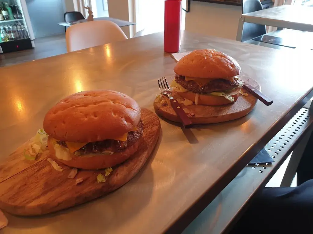 Menu_Food Factory Landeck - Burger Pizza Burritos Vegan Grins_Grins_immagine_6