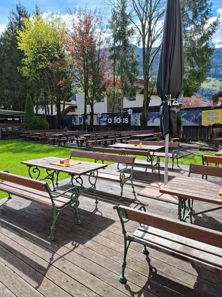 Platschnassstadl Biergarten & Restaurant_Haiming_slider_image_1