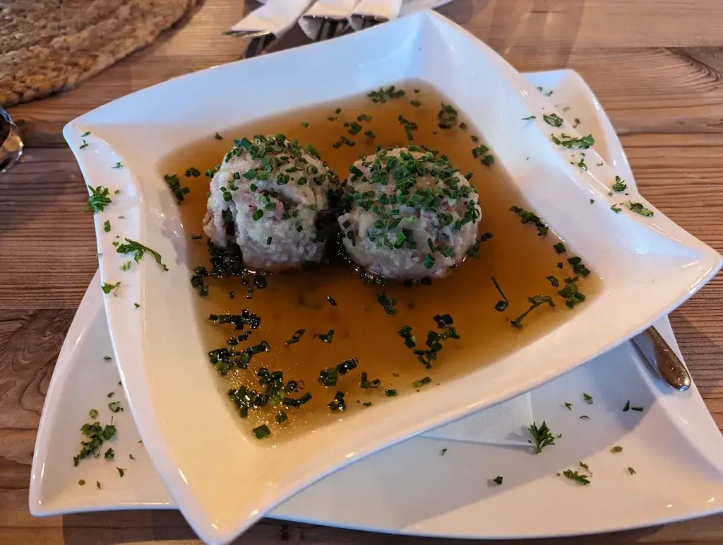 Alec_Haiminger Hof_Haiming_review