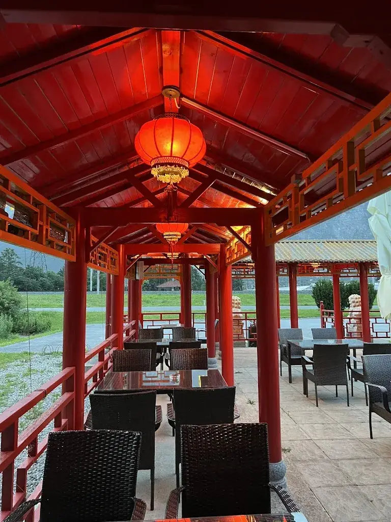 Asia Palast restaurant in Haiming