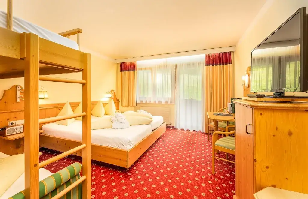 Alpen Wohlfühlhotel Dörflwirt_Hainzenberg_slider_image_2