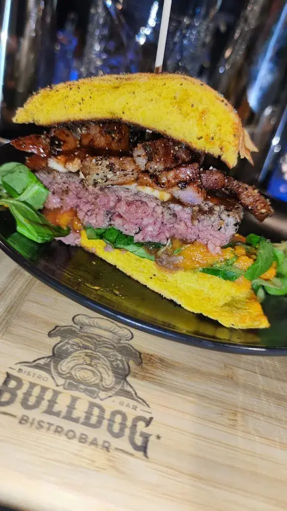 Menu_Bulldog Bistro Bar_Heinfels_image_4