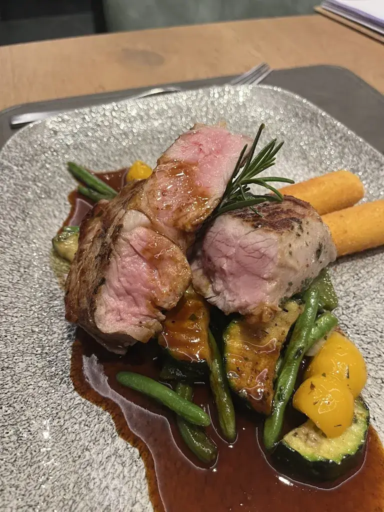 Dustin Mohlhenrich_Hotel & Restaurant Metzgerwirt_Hippach_review