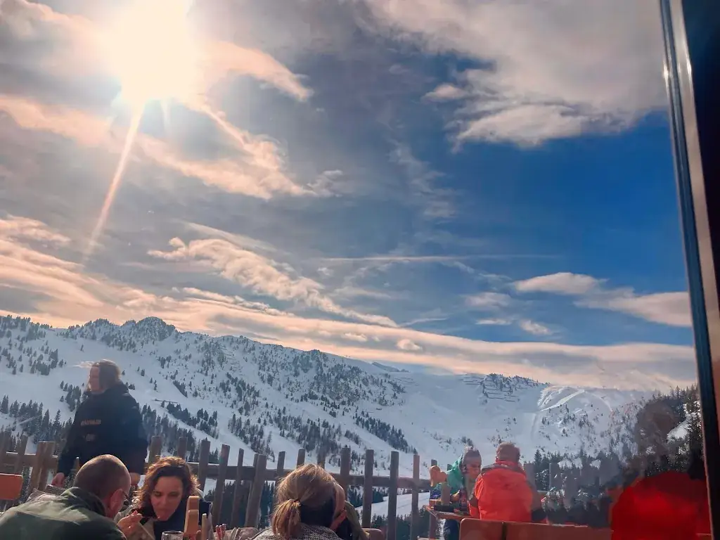 Luc BRETON_Schiestl's Sunnalm_Hippach_avis