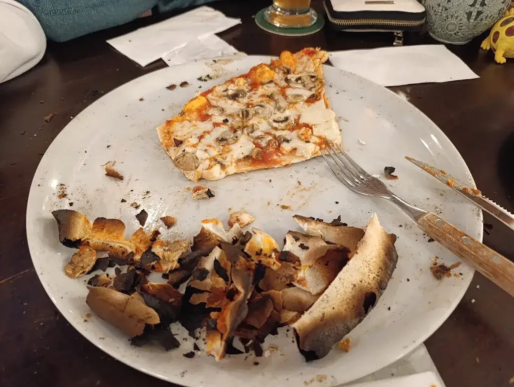 Božo Lončar_Des-iss_Hippach_review