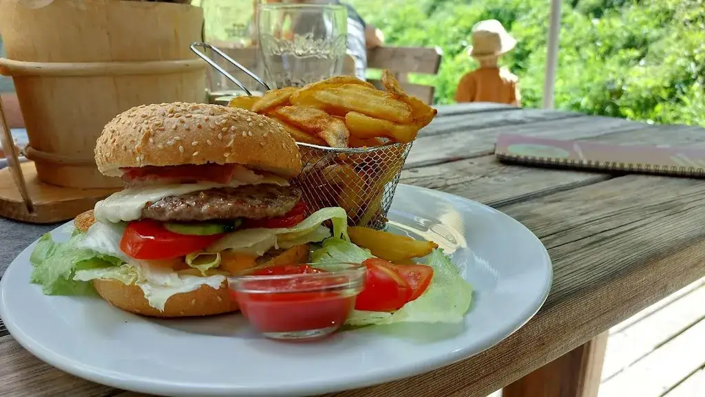 Waldtratte mountain restaurant_Bad Kleinkirchheim_slider_image_2