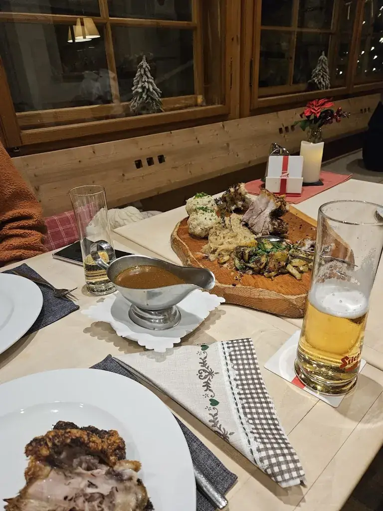 Elizabeth D_Gasthof Oberbräu_Hopfgarten im Brixental_avis