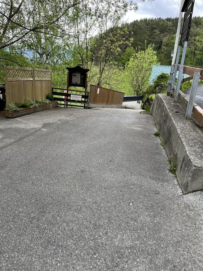 Ven Ven Law_Guesthouse Höttinger Schießstand_Hötting_review