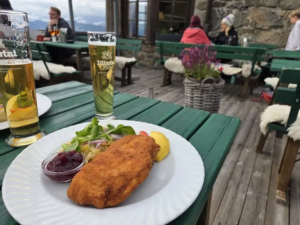 Oleg S._Schutzhaus Patscherkofel_Igls_review