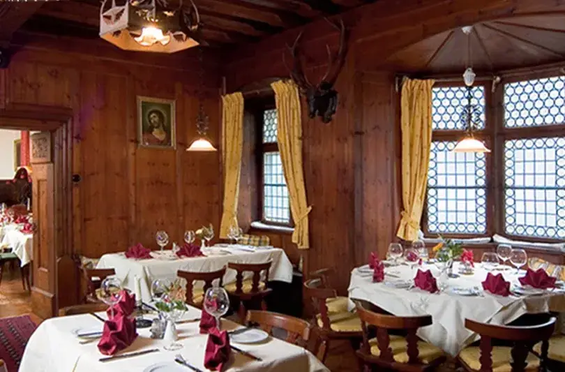 Gasthaus Goldener Löwe ristorante a Hall in Tirol