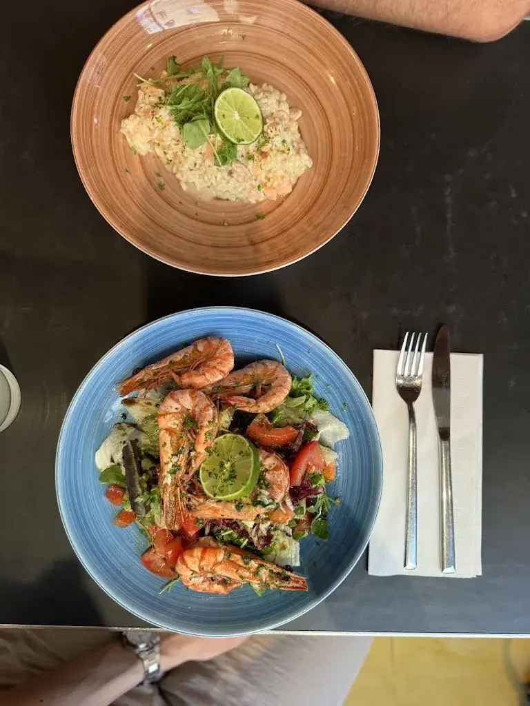 Menu_Bar Centrale_Hall in Tirol_image_8