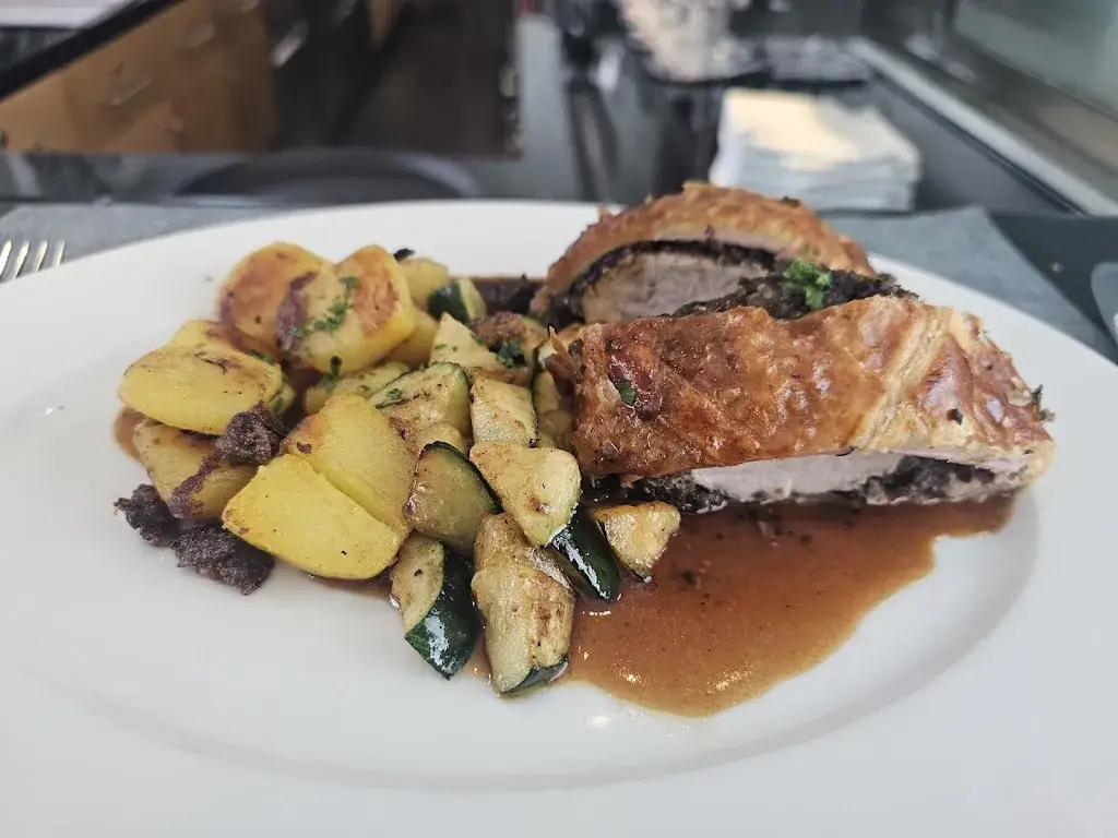 GUTMANN Restaurant_Hall in Tirol_slider_image_3