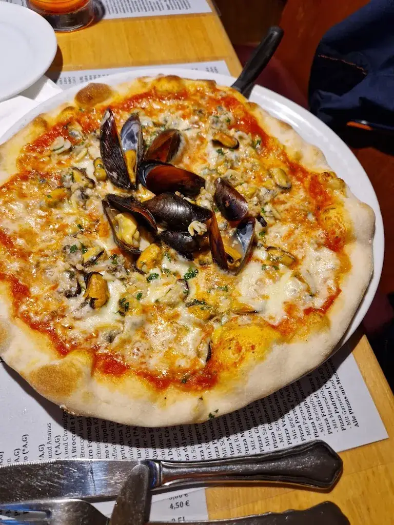 Gasthaus zur Krippe_Hall in Tirol_slider_image_3