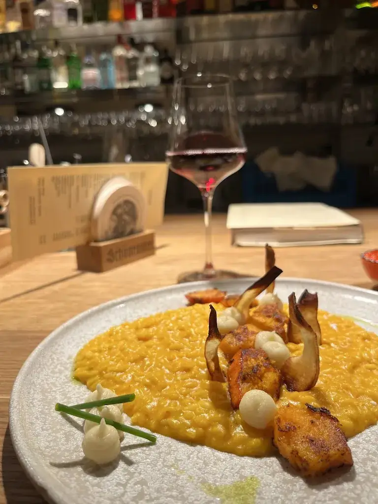 Klaudyna Noszczyk_Bretze & es geht weiter_Hall in Tirol_review