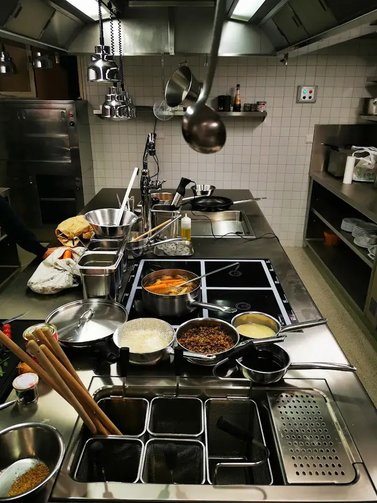 Bretze & es geht weiter_Hall in Tirol_slider_image_3