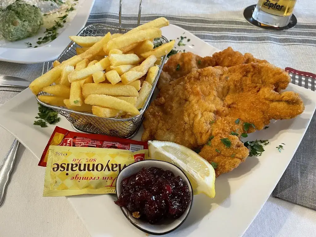 Restaurant Pizzeria Café Bar Goldener Hirsch_Hall in Tirol_slider_image_3