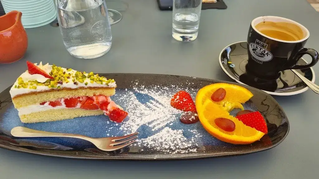 Menu_Cafe im Erzspeicher_Hall in Tirol_immagine_5