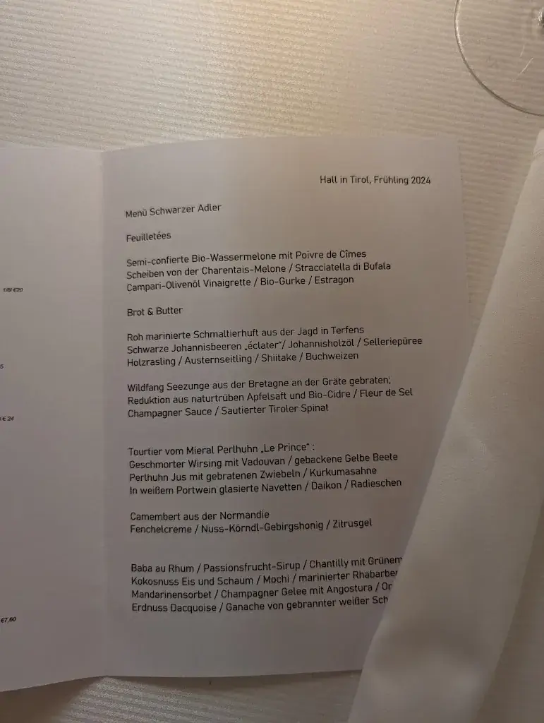 Menu_Schwarzer Adler Restaurant_Hall in Tirol_image_4