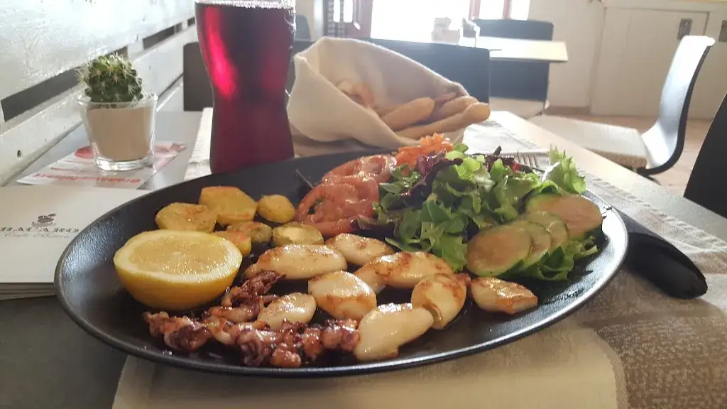 Bacaro Café Bistro_Hall in Tirol_slider_image_2