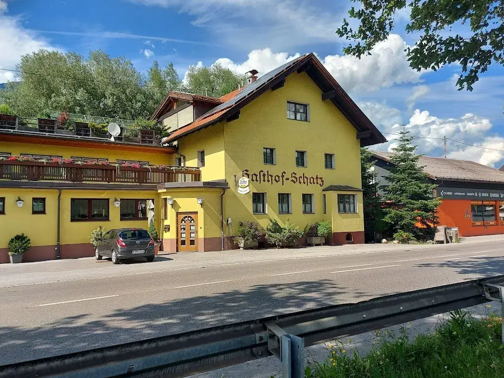 Gasthof Schatz_Hall in Tirol_slider_image_1