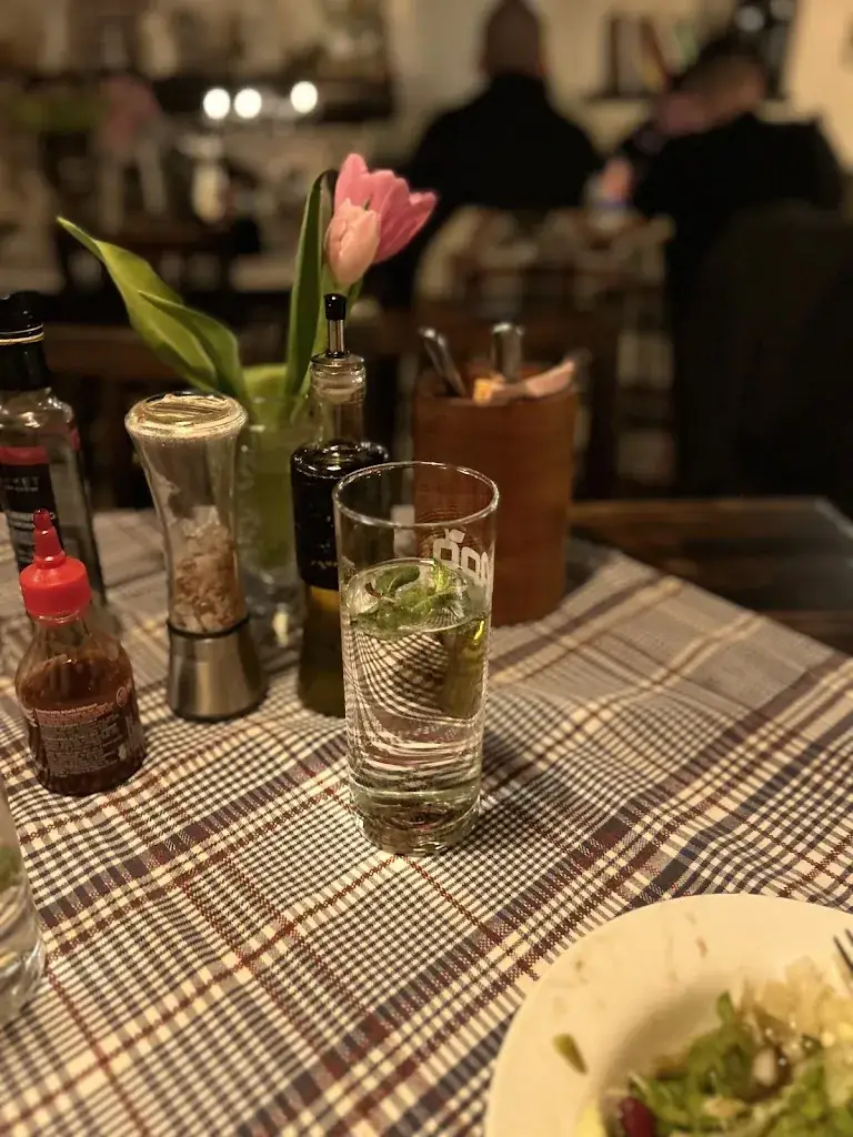 Alex Macdonald_Ciketto_Bad Kleinkirchheim_review