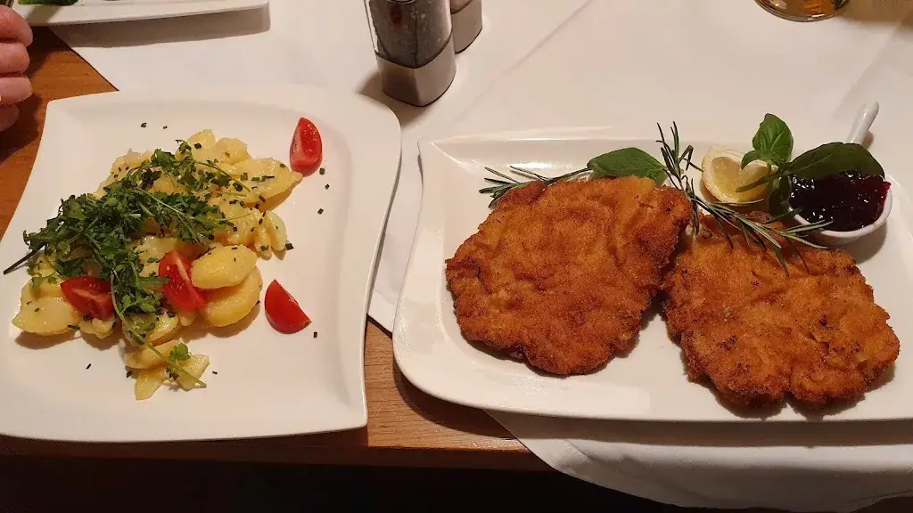 Menu_Goldener Löwe & Diana Bar_Hall in Tirol_image_5