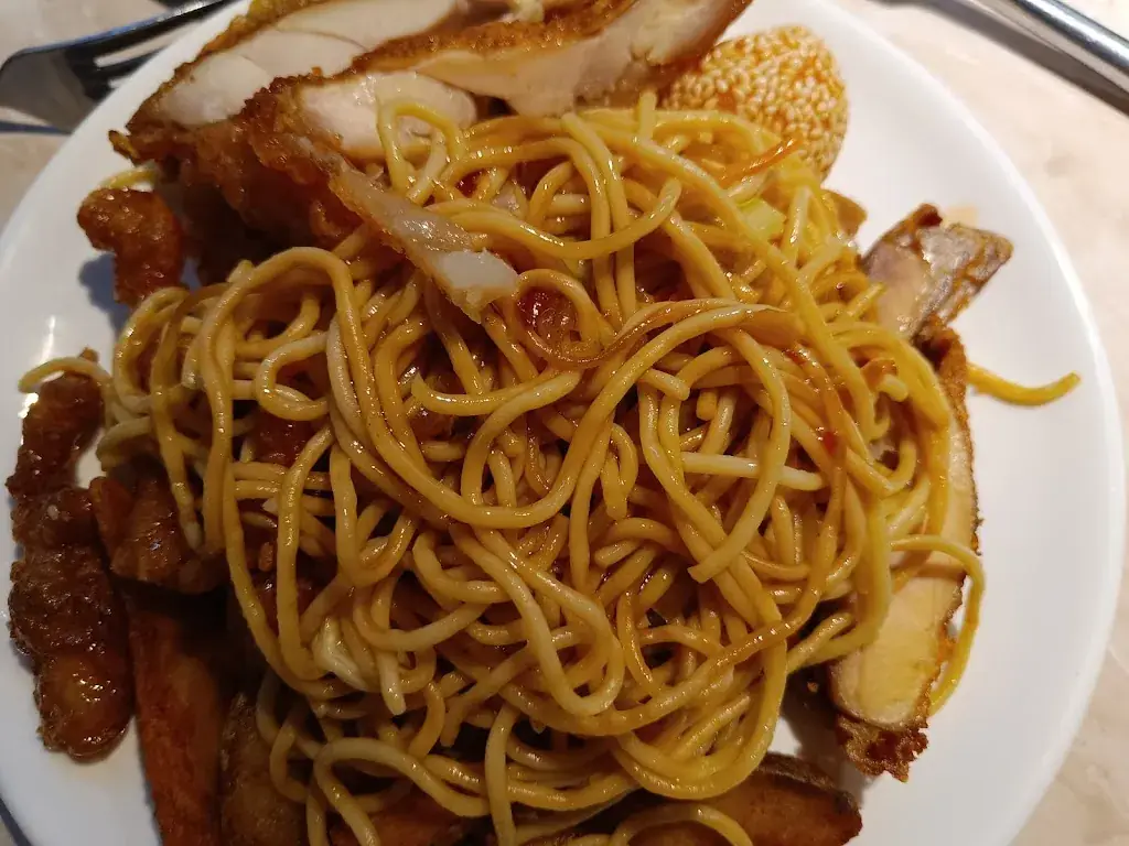 Tomas Trachtulec_Sakura & Co._Imsterberg_review