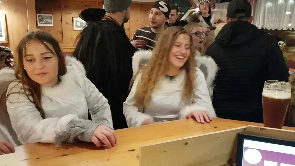 Restaurant Pitzloch_Jerzens_slider_image_2