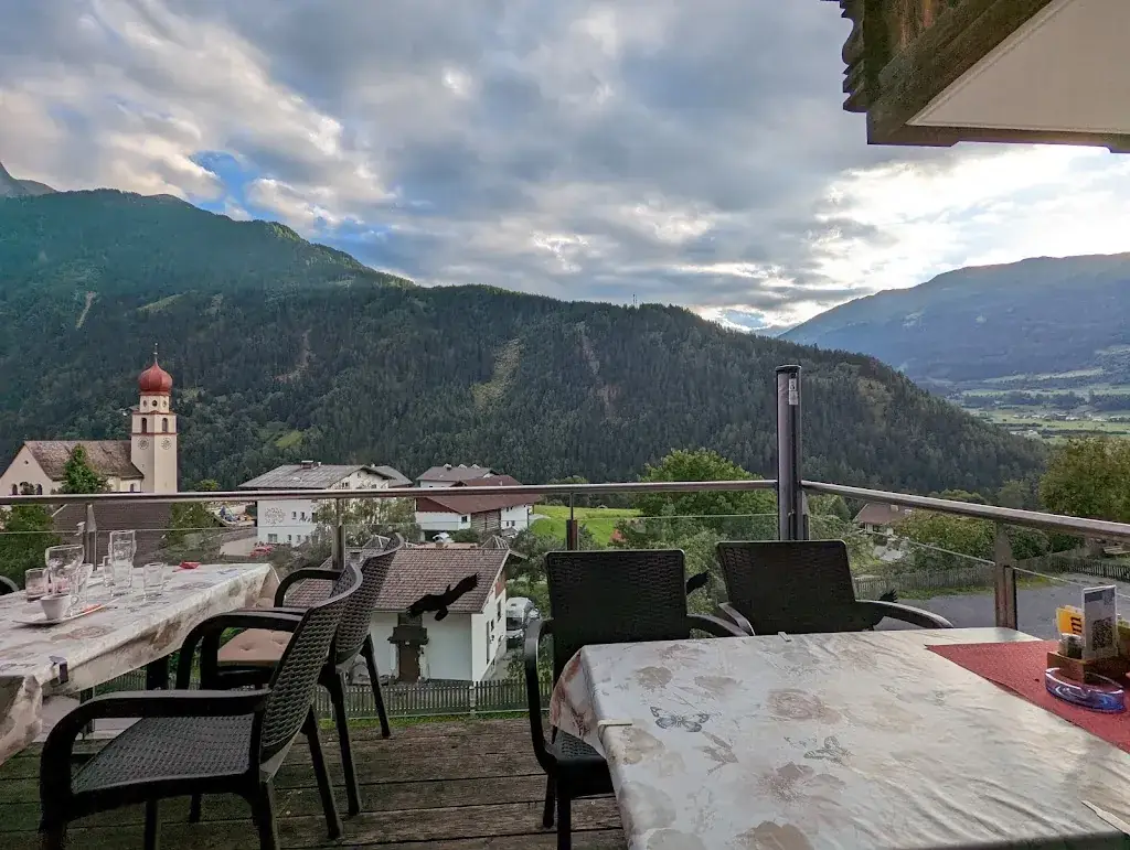 Pizzeria Zirm Restaurant ristorante a Jerzens