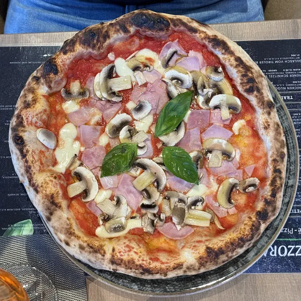 Tomas Klima_PIZZORAMA - Café & Pizzeria Italiana_Jerzens_review