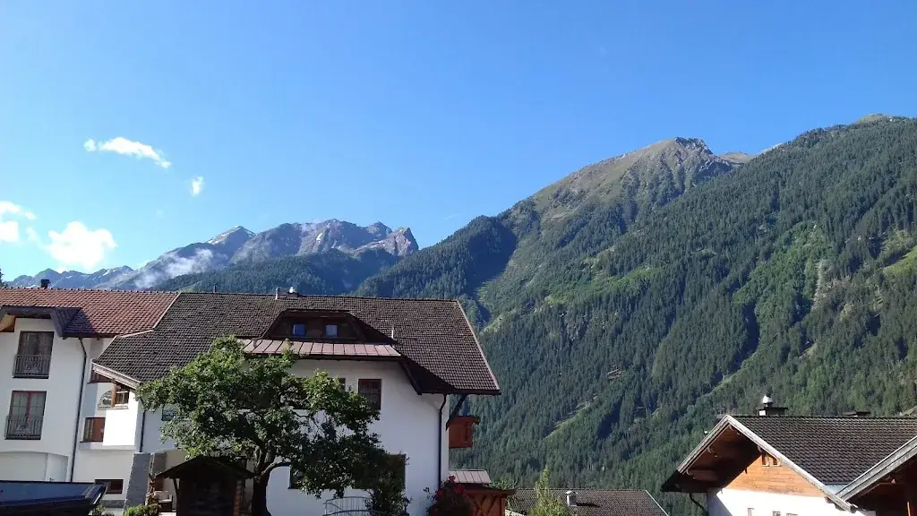 Riazul Islam_Hotel & Biker Hotel Zum Lammwirt - Jerzens im Pitztal_Jerzens_avis