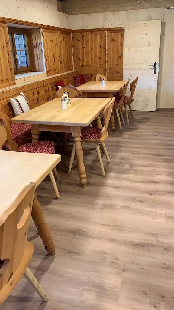 Dreiländereck Hütte restaurant à Arnoldstein