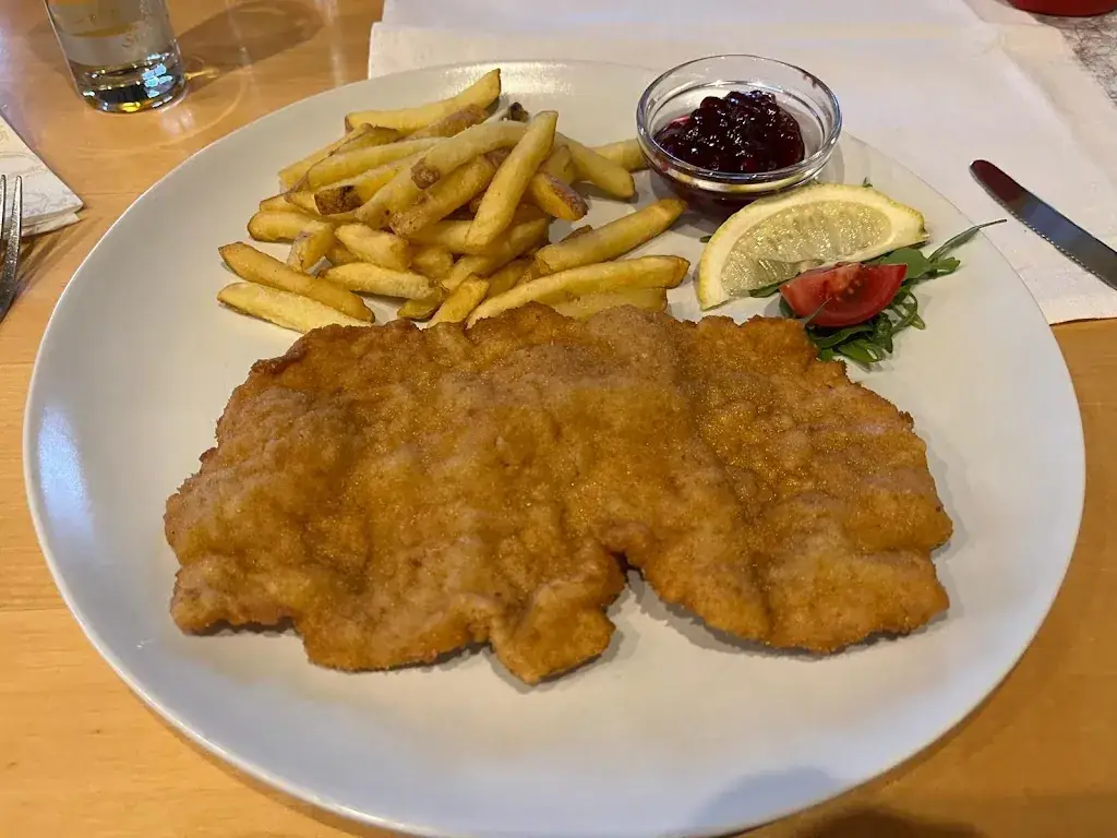 Pasquale Dominic_Gasthof Trenkwalder_Karrösten_avis