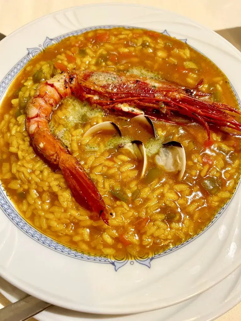 Fran B_Kauna Lounge & Sushi Bar_Kauns_review