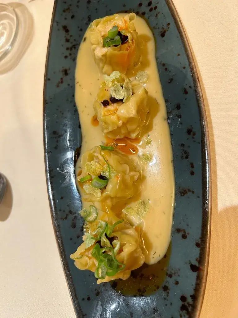 Abigail Manubay_Kauna Lounge & Sushi Bar_Kauns_review