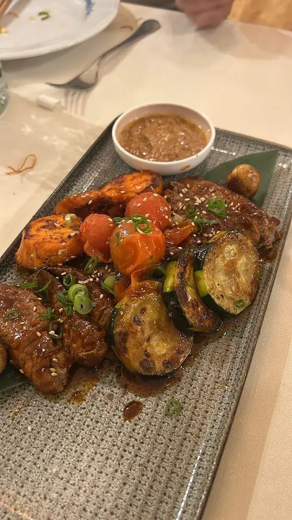 Jorge Sanchez_Kauna Lounge & Sushi Bar_Kauns_review